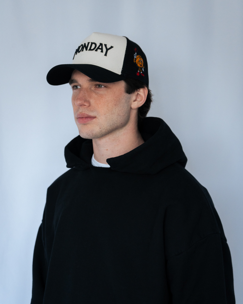 Monday Trucker | Cream & Black